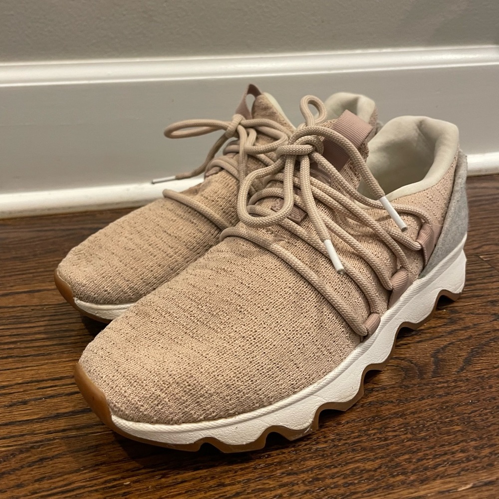 Sorel Knit Sneaker Size 8.5